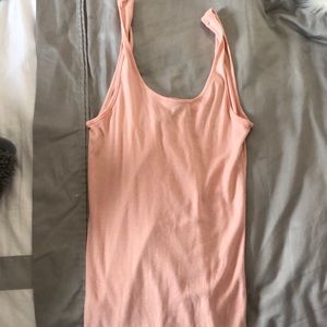 A pink tank top from old navy XS